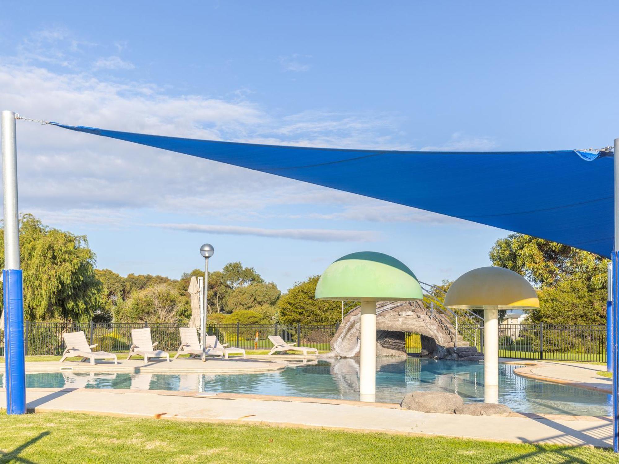 Nrma Warrnambool Riverside Holiday Park Exteriör bild