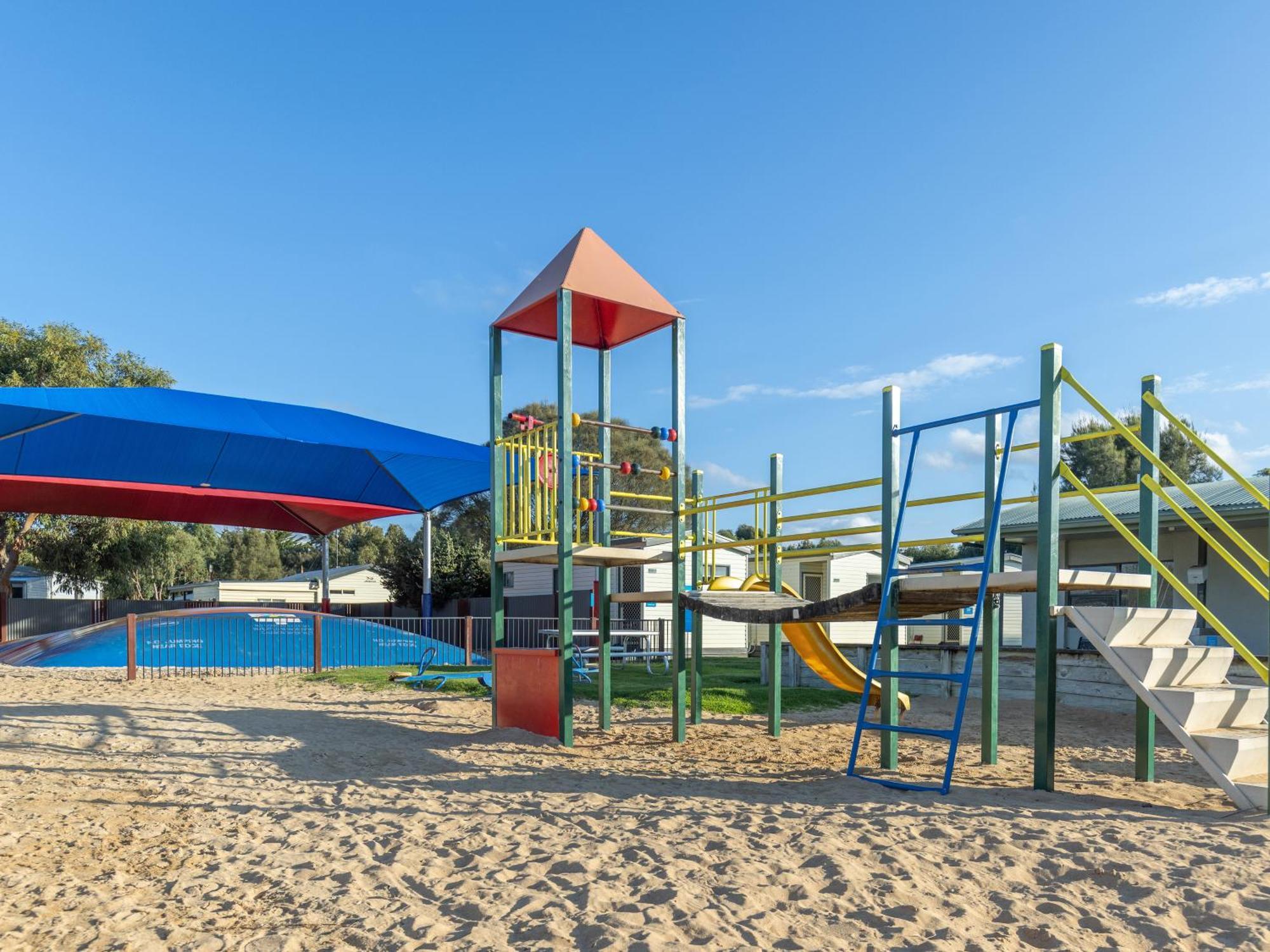 Nrma Warrnambool Riverside Holiday Park Exteriör bild