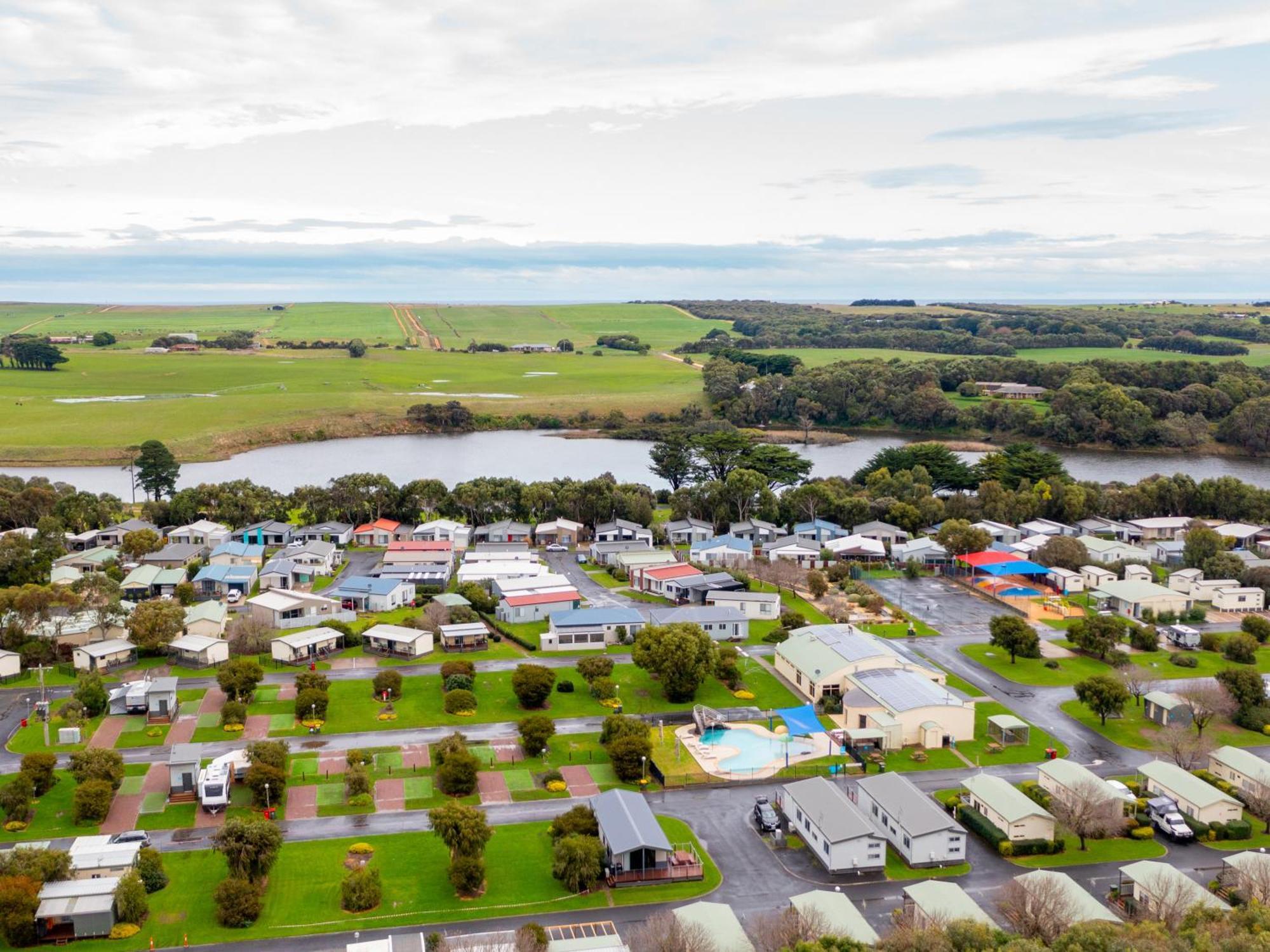 Nrma Warrnambool Riverside Holiday Park Exteriör bild