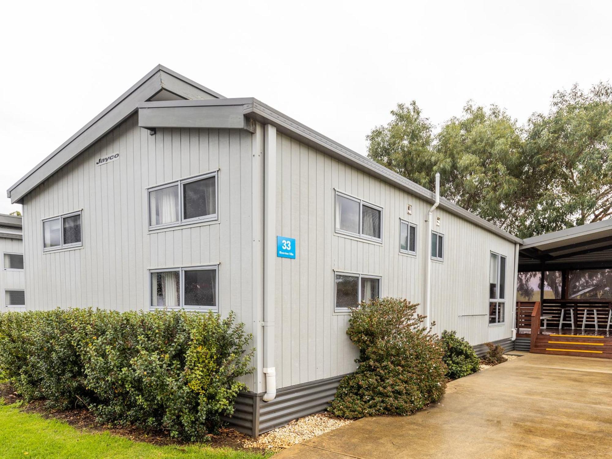 Nrma Warrnambool Riverside Holiday Park Rum bild