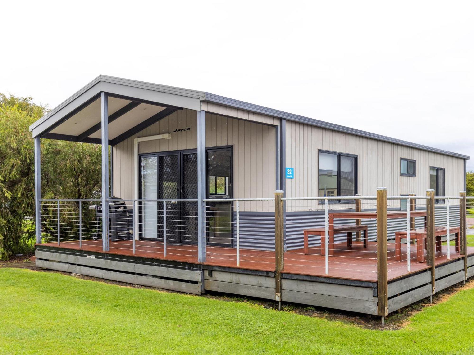 Nrma Warrnambool Riverside Holiday Park Rum bild
