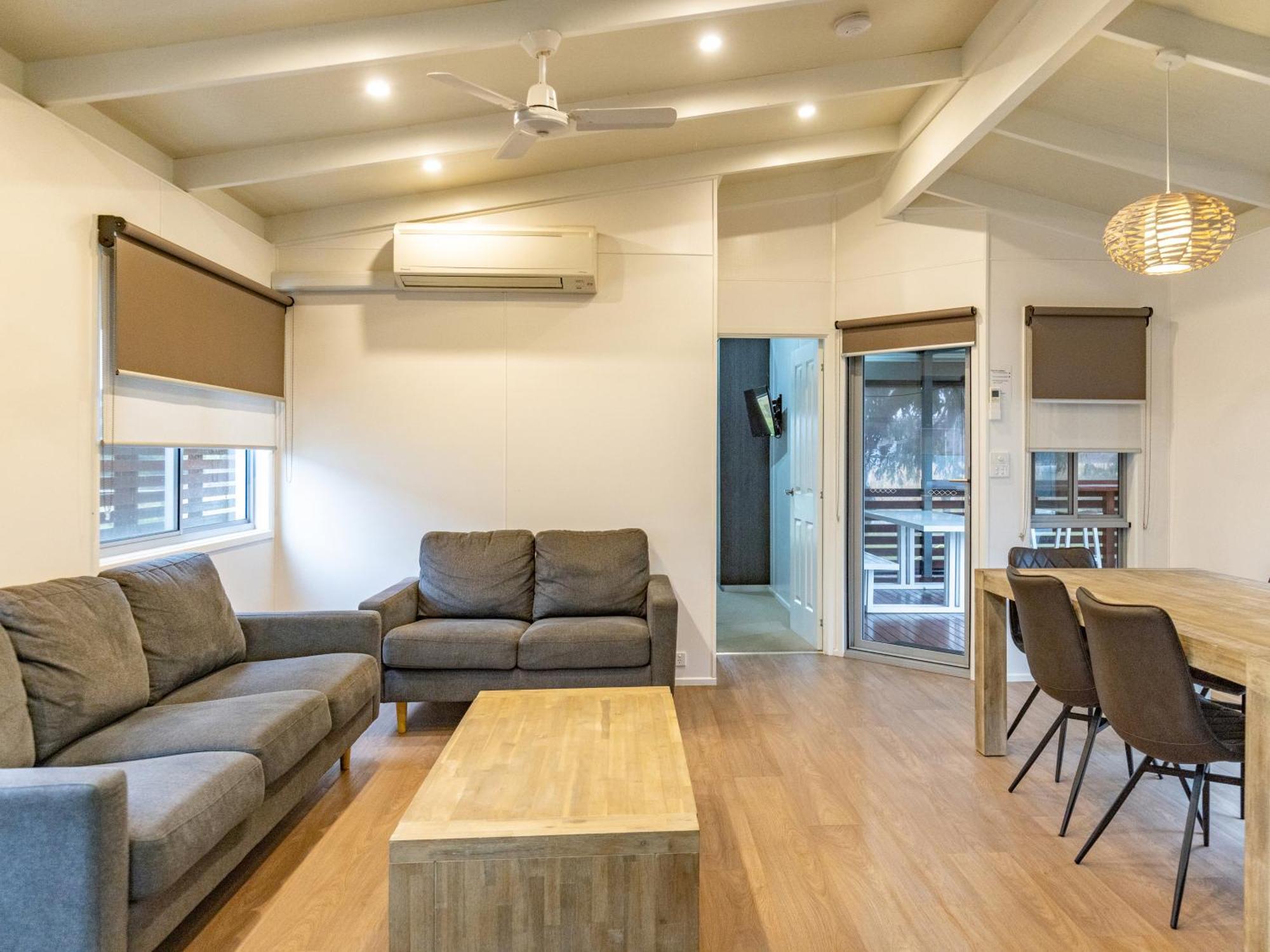 Nrma Warrnambool Riverside Holiday Park Rum bild