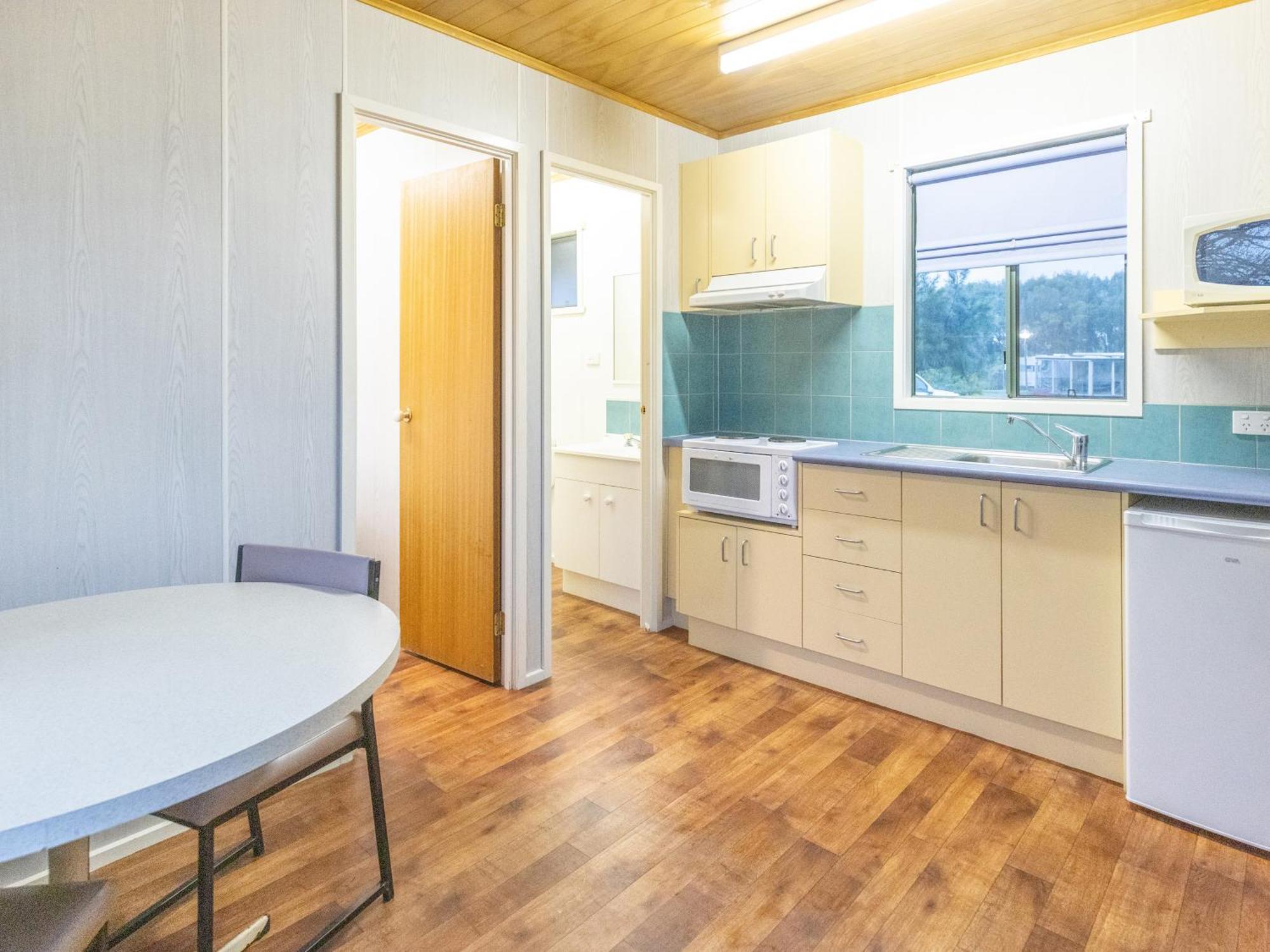 Nrma Warrnambool Riverside Holiday Park Rum bild