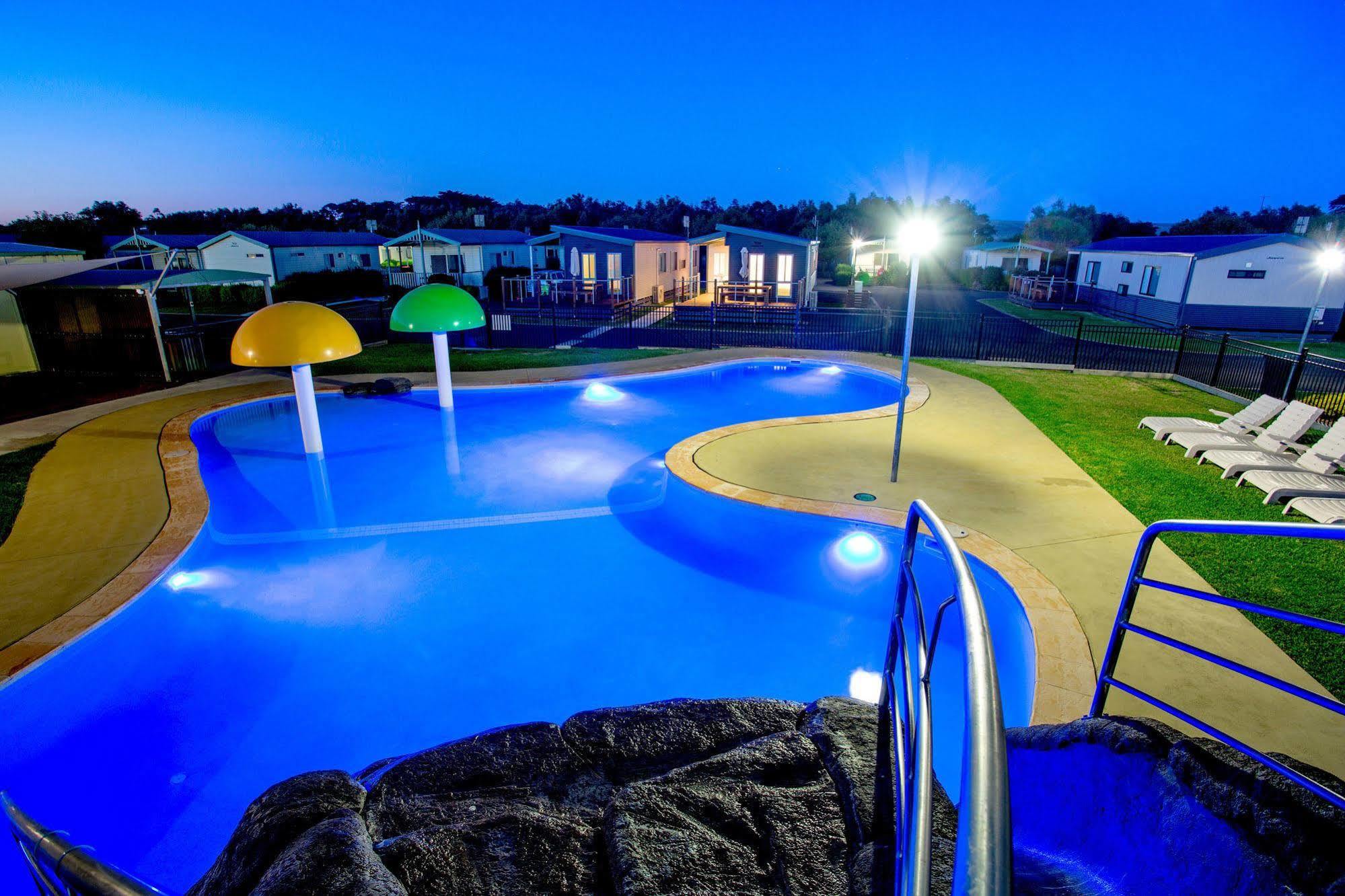 Nrma Warrnambool Riverside Holiday Park Exteriör bild