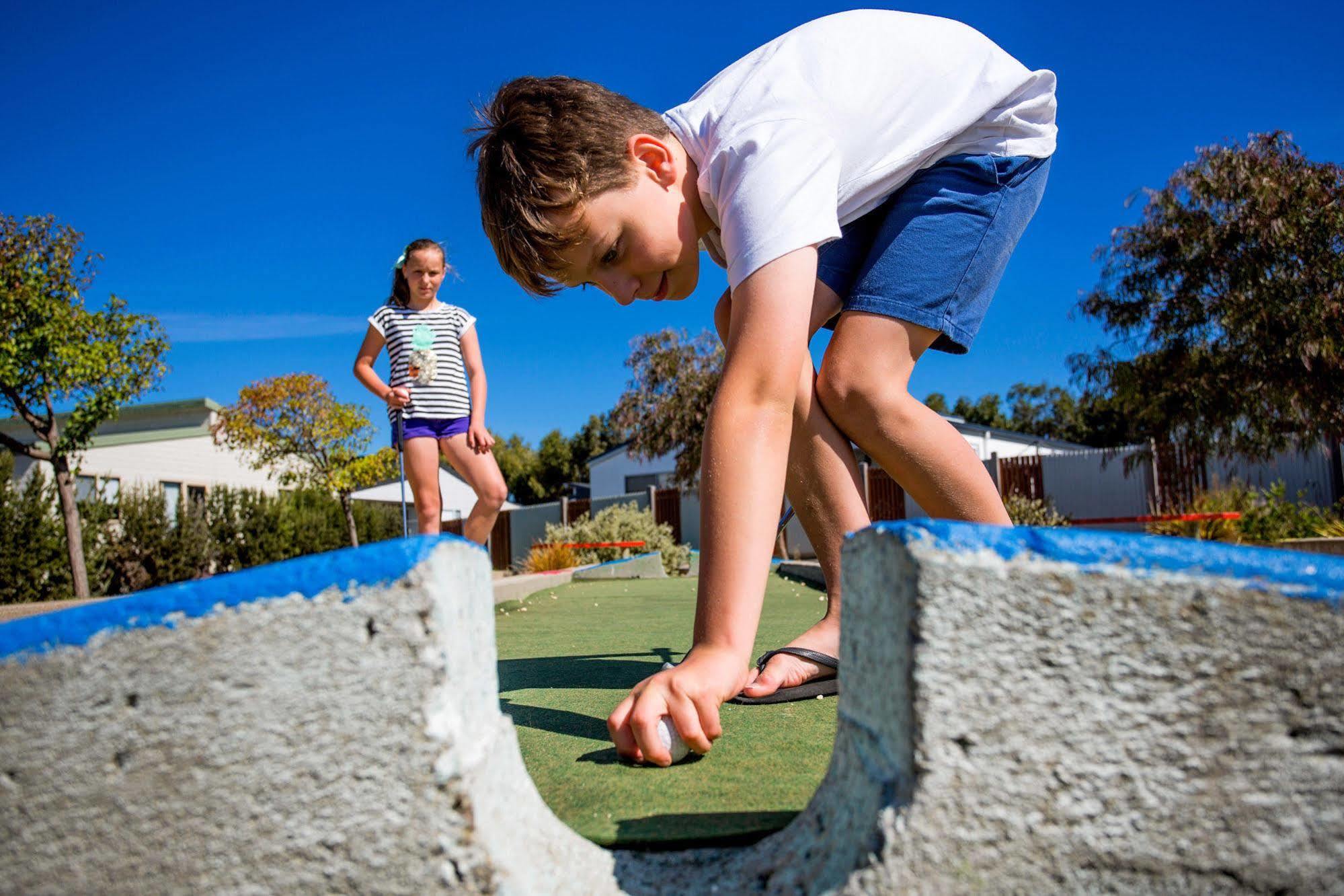 Nrma Warrnambool Riverside Holiday Park Exteriör bild